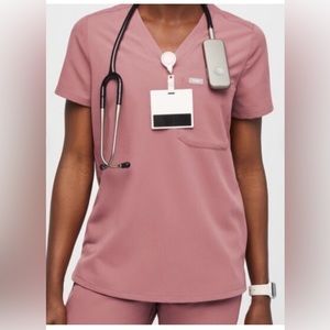 FIGS Catarina One-Pocket Scrub Top